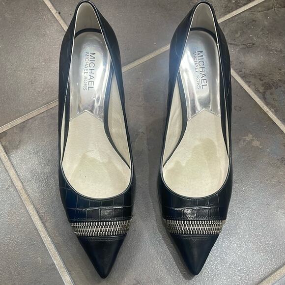 Michael Michael Kors Leather Croc Embossed Pumps Pointed Toe Heels Size 8 Edgy - Picture 2 of 9